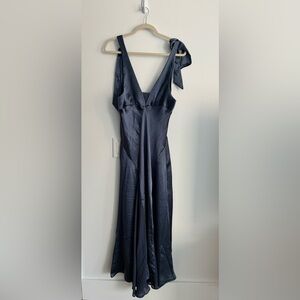 Top shop v neck maxi blue dress